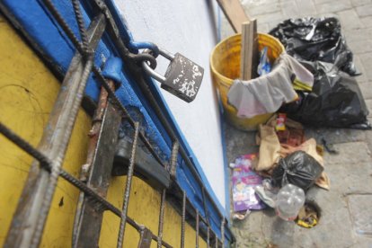 El inmueble de los ataques permanecía cerrado ya.