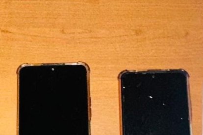 Entre los objetos encontrados durante la aprehensión constan dos celulares.