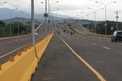 El exconcejal habría intentado llegar a Venezuela a través de este puente fronterizo con Colombia, según lo informado por el ministro John Reimberg.