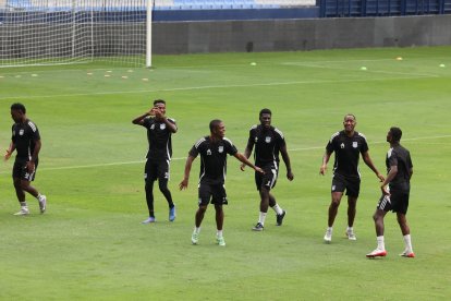 Emelec tenía previsto iniciar los trabajos en cancha el lunes 12 de enero.