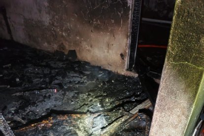 Se desconoce si el hombre vivía solo en la casa.