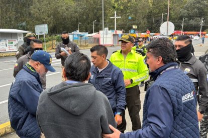 Miguel Morocho, exconcejal de Santo Domingo de los Tsáchilas, fue capturado en Colombia y entregado a la justicia ecuatoriana.