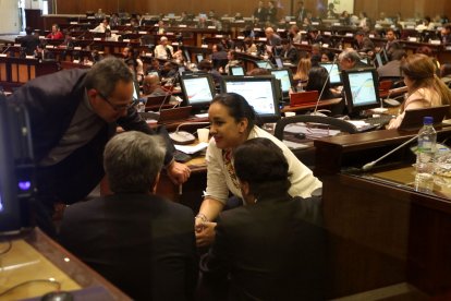 Gabriela Rivadeneira durante una sesión en el Pleno en septiembre de 2017.