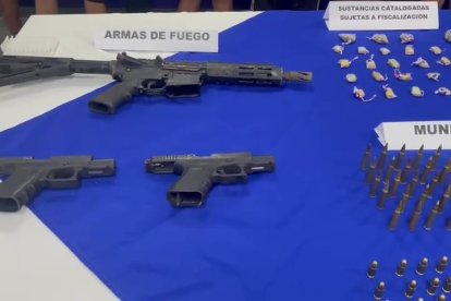 Las armas forman parte de las evidencias.