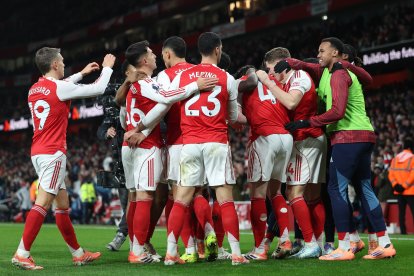 Arsenal busca sorprender al Inter de Milán, último campeón de la Serie A.