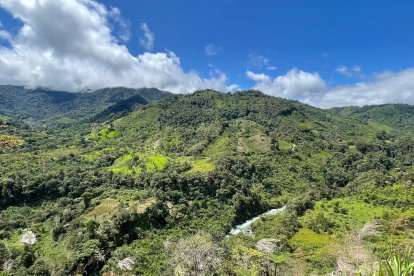 En esta parroquia fronteriza la minería ilegal se ha convertido en la dinamizadora de la economía.