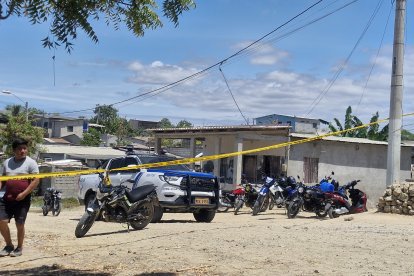 El trabajo de investigación en el barrio Las Palmeras en donde se produjo el ataque a un hombre