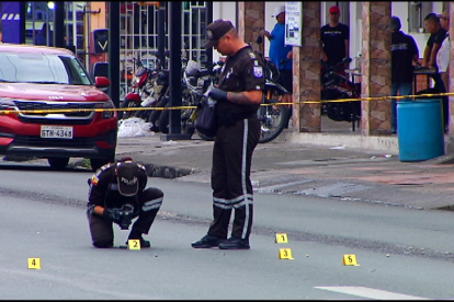 Criminalística recogió 12 vainas calibre 9 milímetros en el lugar donde fue asesinado Noboa.