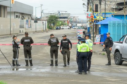 Personal policial llegó al sector y acordonó la zona.