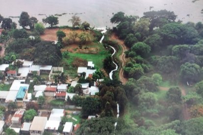 El derrame del químico llegó hasta el río Daule.