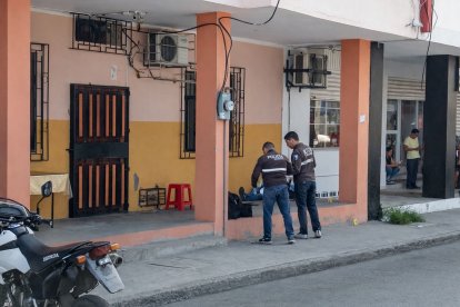 Orlando Briones fue asesinado en la Calle 13 de Manta.