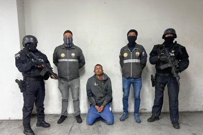 Solo uno de los tres detenidos no resultó herido durante la persecución con la Dinased.