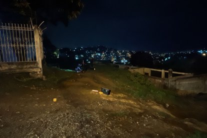 Aqui encontraron el cuerpo del joven que fue sacado por los delincuentes.