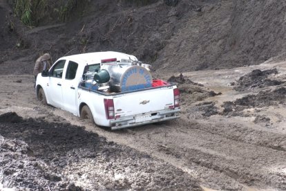 Productores tienen dificultades para sacar los alimentos.