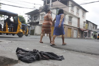 El miedo se apodera de los ciudadanos, que transitan con temor por las calles.