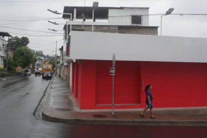 Vecinos de El Cóndor expresan su preocupación tras el asesinato de un trabajador en la cooperativa Los Shyris.