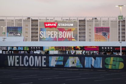 New England Patriots y Seattle Seahawks se enfrentan en el Super Bowl LX 2026 en vivo desde el Levi’s Stadium.