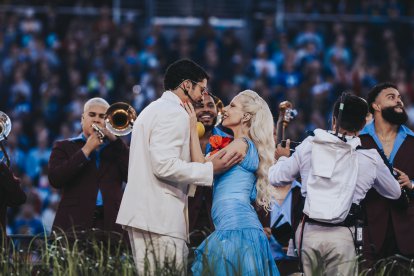 Bad Bunny y Lady Gaga en el Super Bowl 2026.