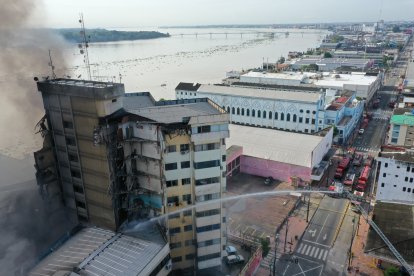 El edificio quedó severamente afectado a causa del incendio.