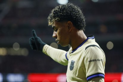 El delantero del FC Barcelona Lamine Yamal  figura del y FC Barcelona.