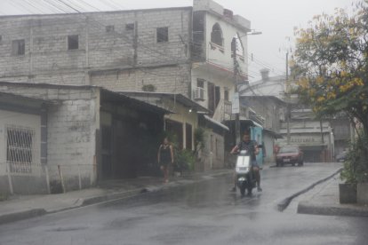 En la zona se escucharon aproximadamente 10 detonaciones.