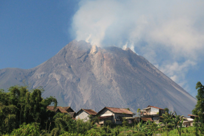 Ecuador, tierra de volcanes en que se hace montañismo.