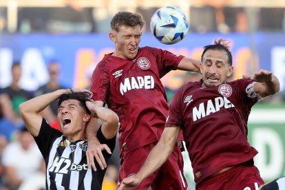 Lanús busca sacar ventaja en su estadio.