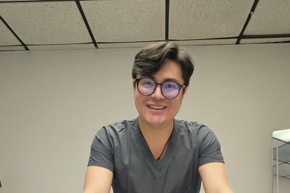 Mauricio ‘El Cuy’ Altamirano se prepara para ser masajista.