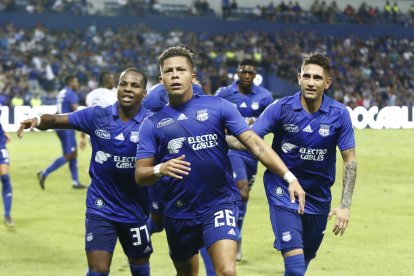 Marlon Mejía: Pitbull. Un defensa que juega con los dientes apretados. Su apodo define su estilo de juego agresivo y una lealtad a sus colores. Hizo gran parte de su carrera en Emelec y Orense.