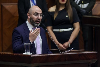 Mario Godoy durante su comparecencia ante la Comisión de Fiscalización en el juicio político, febrero de 2026.