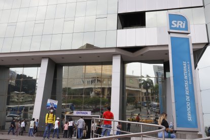 Estos son los contribuyentes que deben reportar alimentación, salud, educación y otros gastos del 2025.