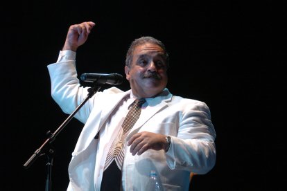 El salsero era multifacético en el escenario.