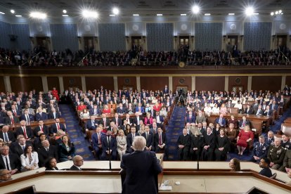 El presidente de Estados Unidos, Donald Trump, pronuncia el discurso sobre el Estado de la Unión en la Cámara de Representantes del Capitolio de Estados Unidos en Washington.