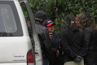 Parientes de la víctima se unieron a las labores de búsqueda en la Alóag - Santo Domingo.