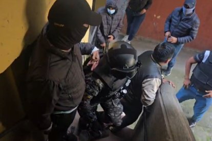 Un operativo a miembros de Los Lobos dejó a dos detenidos, pero luego fueron liberados.