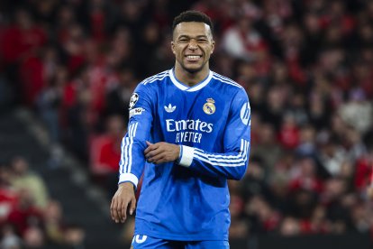 Mbappé será baja en Real Madrid por lesión.