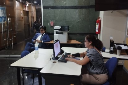 José de la Gasca formalizó su inscripción ante el CPCCS para participar en el concurso de Fiscal General.