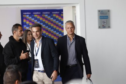 Esteban Paz (d) se encuentra apelando su inhabilitación a ser candidato a la presidencia de la FEF