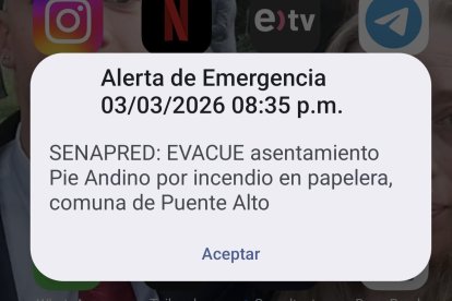 SENAPRED activó la alerta SAE y ordenó la evacuación preventiva de Pie Andino mientras bomberos combaten el incendio en la planta de CMPC