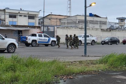 La detonación ocurrió cerca de la ventana de la oficina del director de la cárcel de Machala