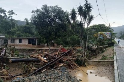 Emergencia causada por las fuertes lluvias en Bolívar y Los Ríos.