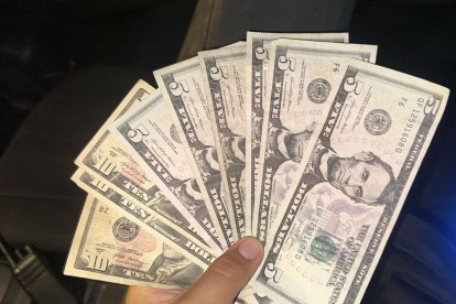 En poder de las detenidas se halló dinero en efectivo.