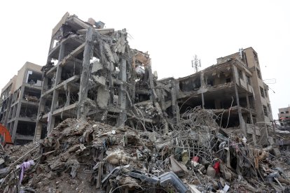 Edificios residenciales afectados por los bombardeos en el centro de Teherán.