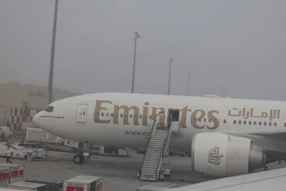 Al inicio de las hostilidades, Mascate (Omán) y Riad (Arabia Saudita) fueron los puntos de salida preferidos debido a que sus corredores de vuelo eran más predecibles