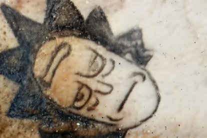 Uno de los tatuajes en el cuerpo de Anaiz Hurtado, clave para su identificación tras el hallazgo en la playa del recinto África.