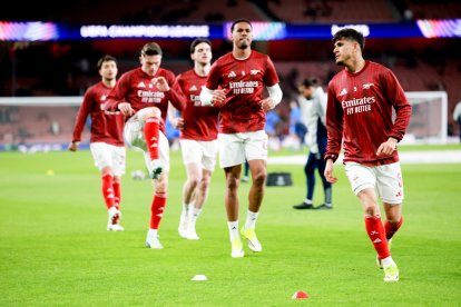 Piero Hincapié es titular fijo en Arsenal.