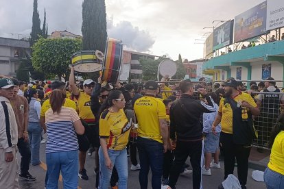 Hinchas de Barcelona SC llegan a Loja.