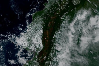 Imágenes satelitales del 19 de marzo muestran cielos despejados sobre la Sierra