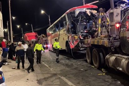 Los vehículos fueron llevados a los patios de la Jefatura de Tránsito, pasadas las tres de la madrugada.