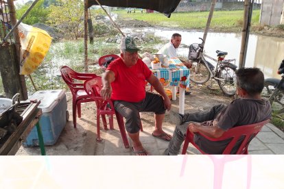 Emilio Morante narra que estos días han sido duros para su negocio.